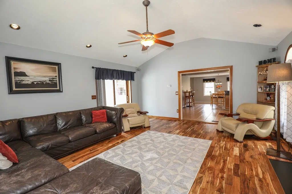 12 Buckthorn Street Londonderry NH 03053