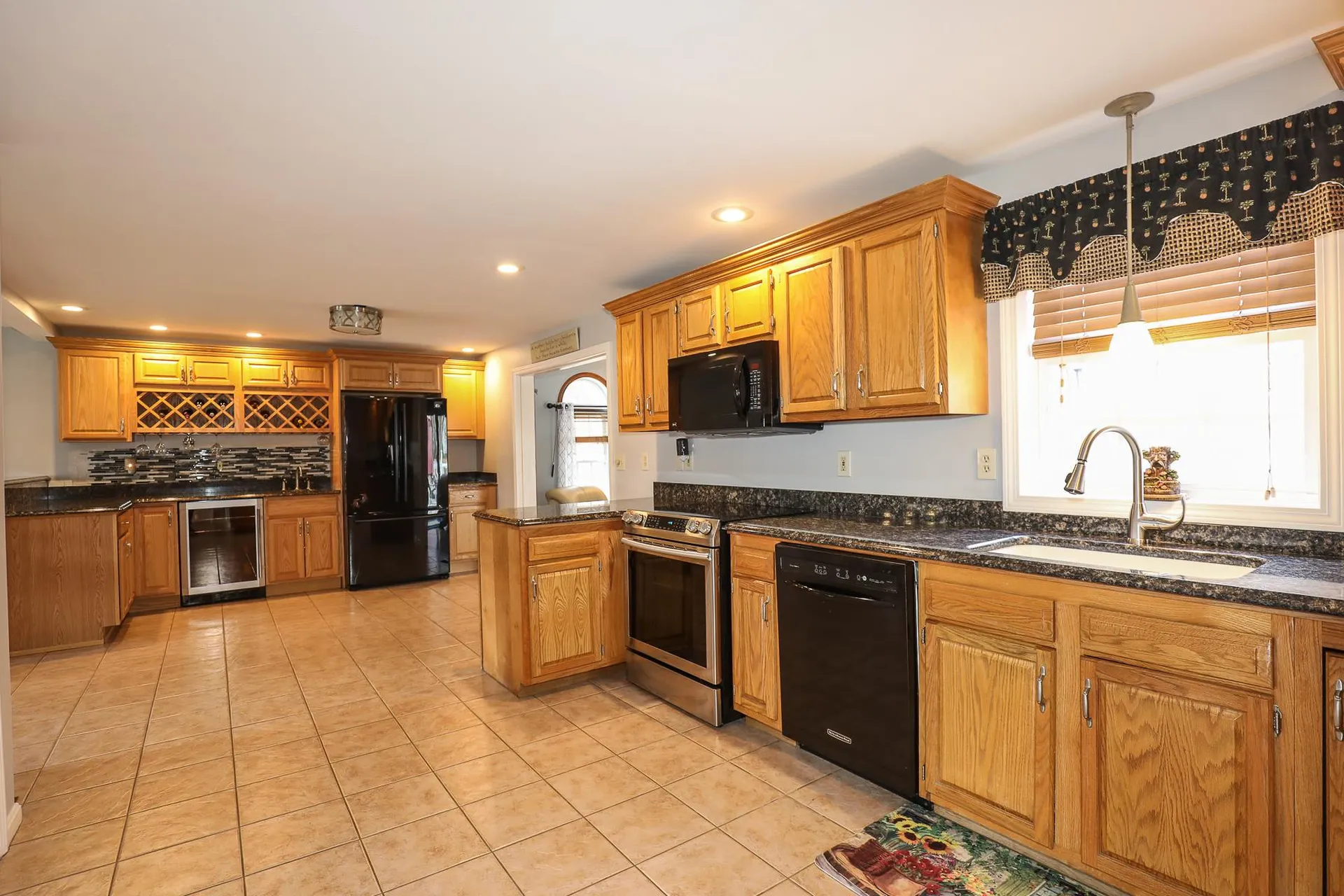 12 Buckthorn Street Londonderry NH 03053