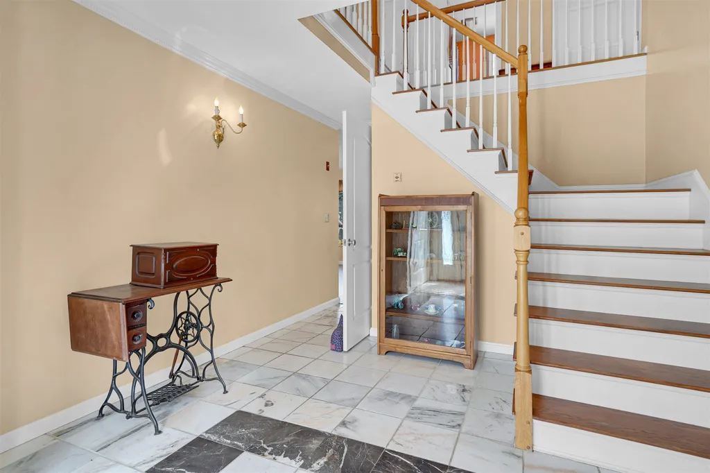 9 Squire Road Fremont NH 03044