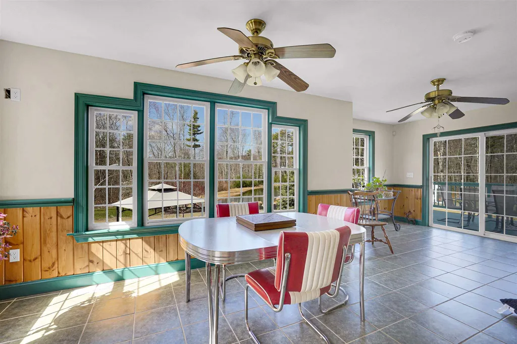 9 Squire Road Fremont NH 03044
