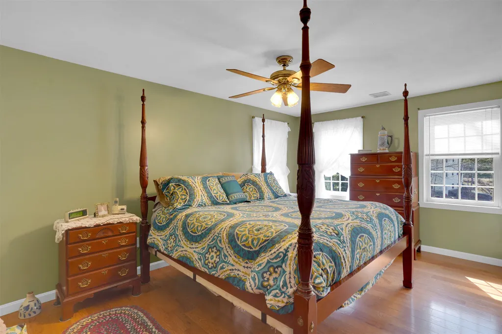 9 Squire Road Fremont NH 03044