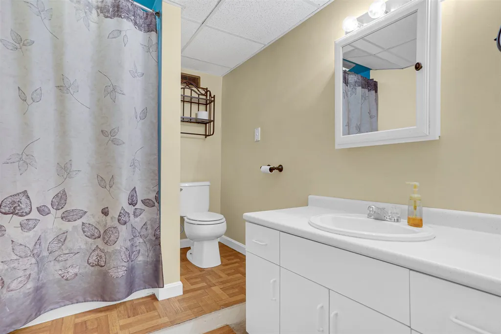 9 Squire Road Fremont NH 03044