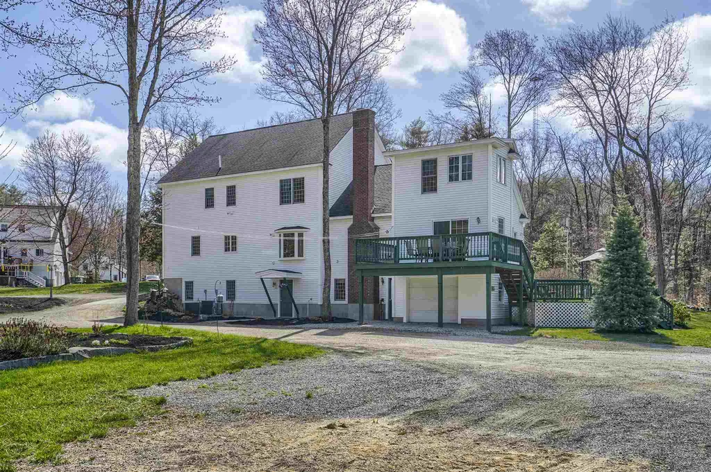 9 Squire Road Fremont NH 03044