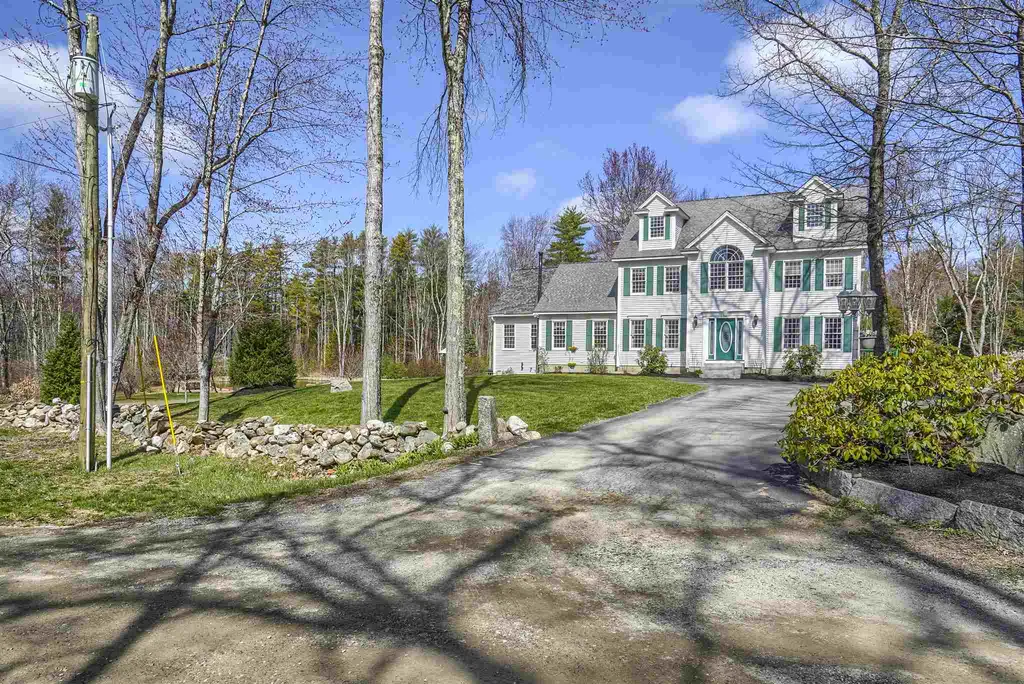 9 Squire Road Fremont NH 03044