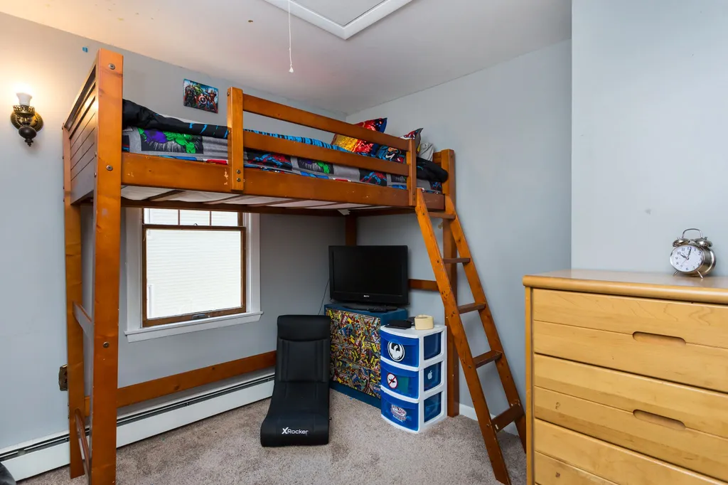 15 Exeter Road Newmarket NH 03857