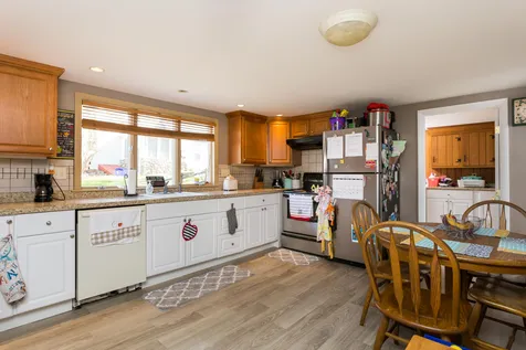 15 Exeter Road Newmarket NH 03857