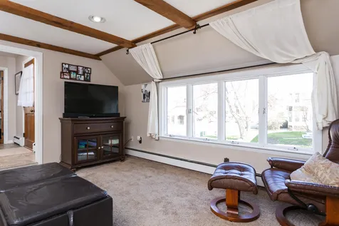 15 Exeter Road Newmarket NH 03857