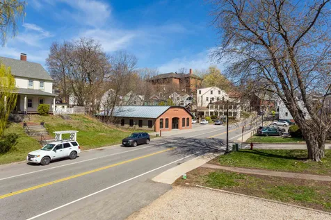 15 Exeter Road Newmarket NH 03857