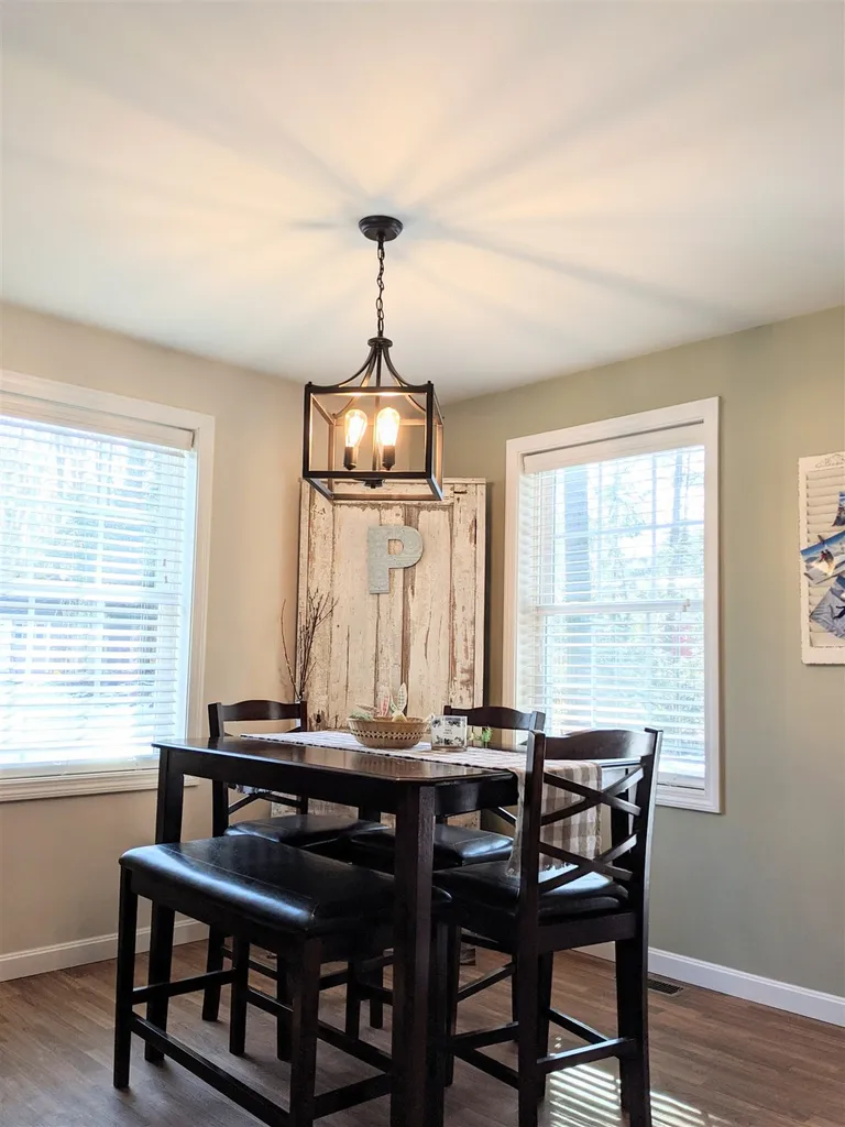 8 Ash Street Northwood NH 03261