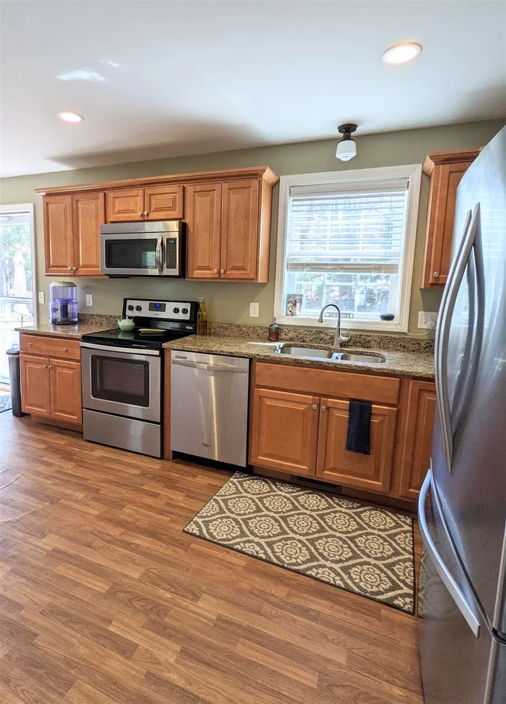 8 Ash Street Northwood NH 03261