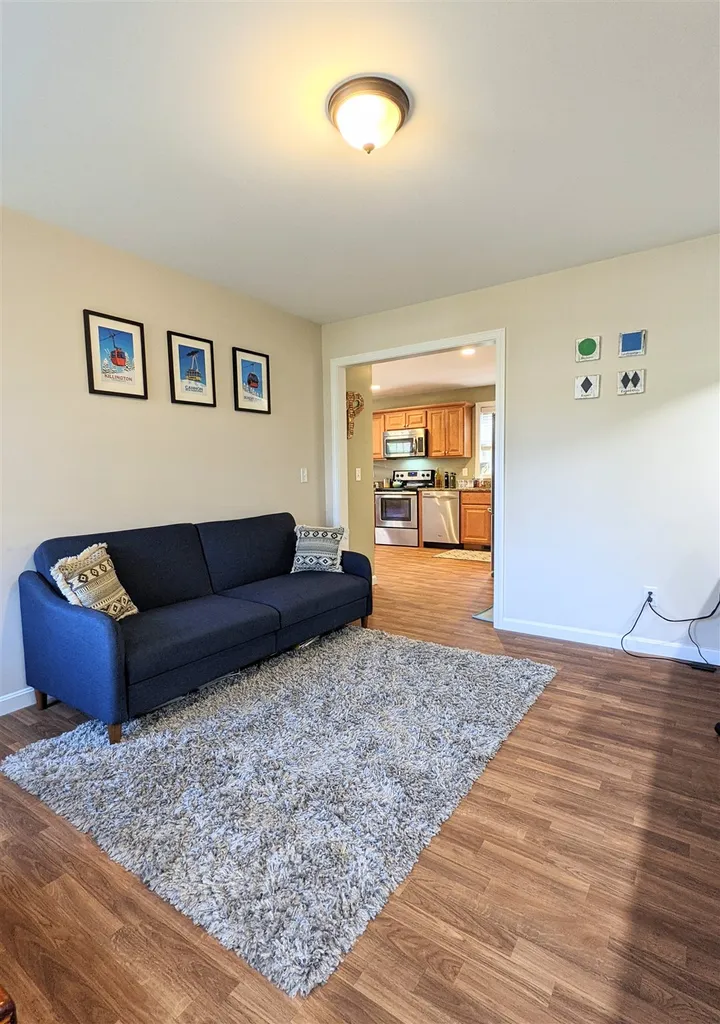 8 Ash Street Northwood NH 03261