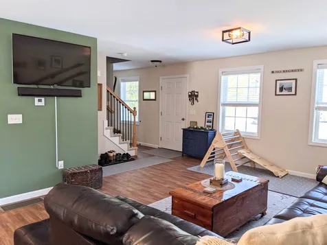 8 Ash Street Northwood NH 03261