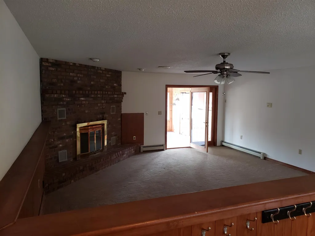 15 Wescott Road Enfield NH 03748