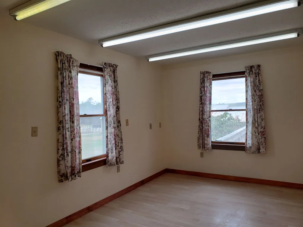 15 Wescott Road Enfield NH 03748