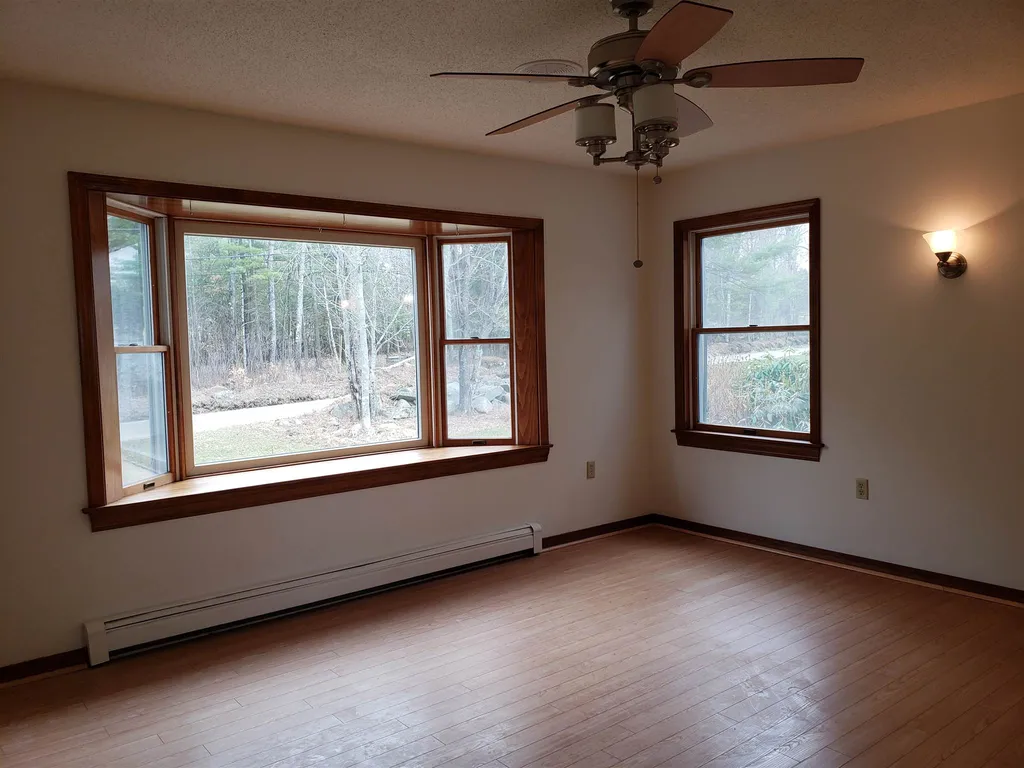 15 Wescott Road Enfield NH 03748