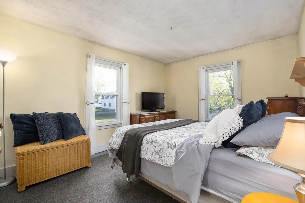 306 Thornton Street Portsmouth NH 03801