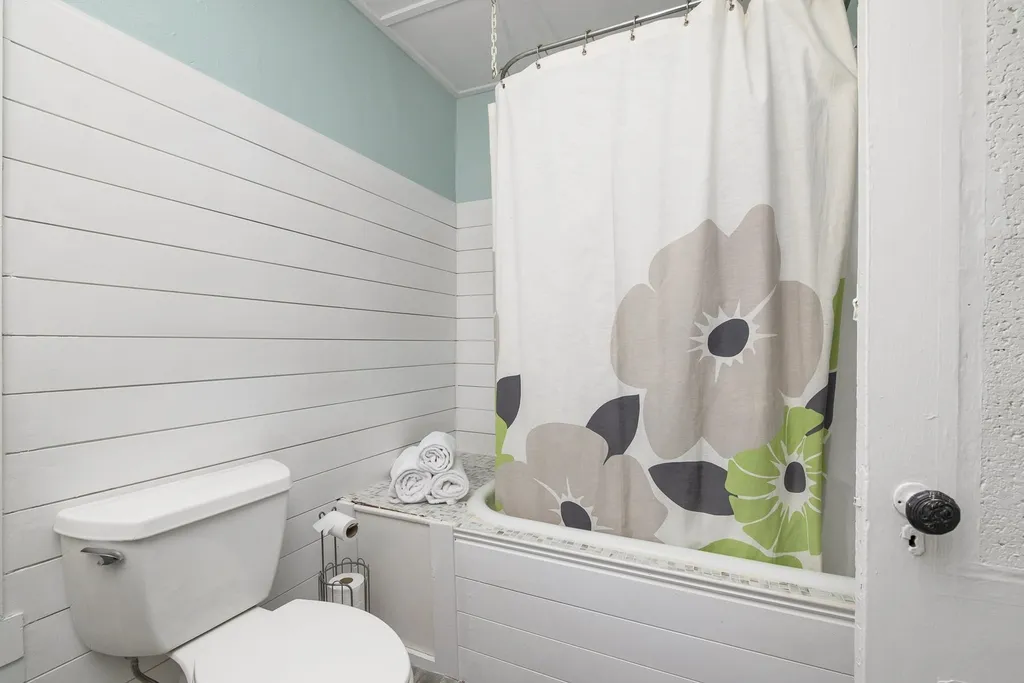 306 Thornton Street Portsmouth NH 03801