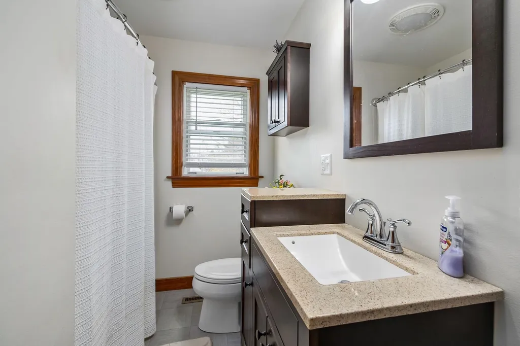 84 Washington Road Rye NH 03870