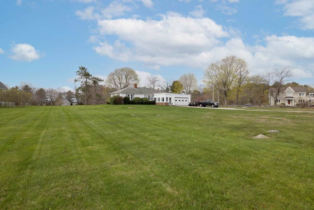 84 Washington Road Rye NH 03870
