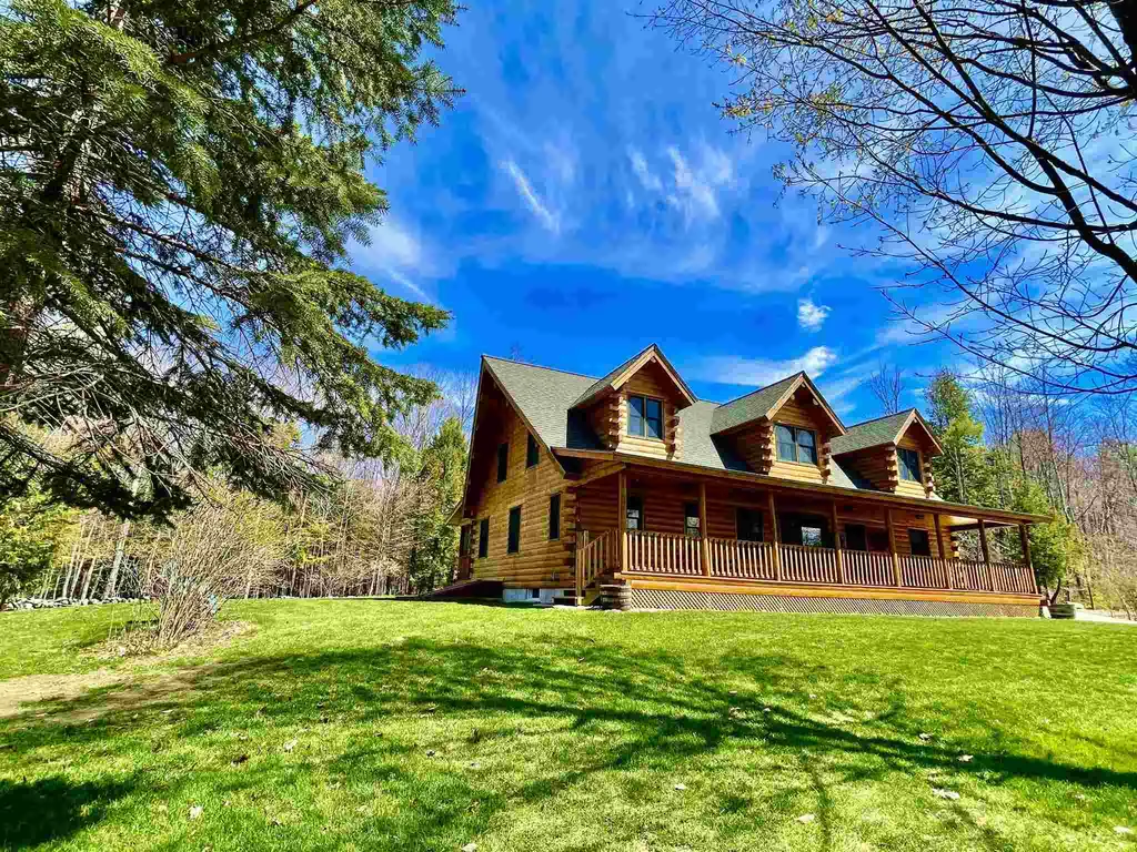 21-23 Lily Pond Road Alton NH 03809