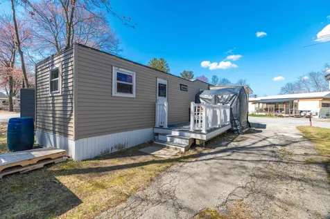 9 Friendship Drive Salem NH 03079