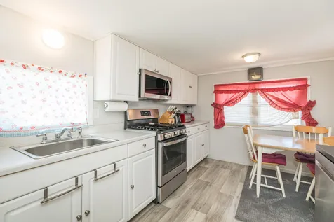 9 Friendship Drive Salem NH 03079