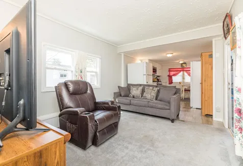 9 Friendship Drive Salem NH 03079