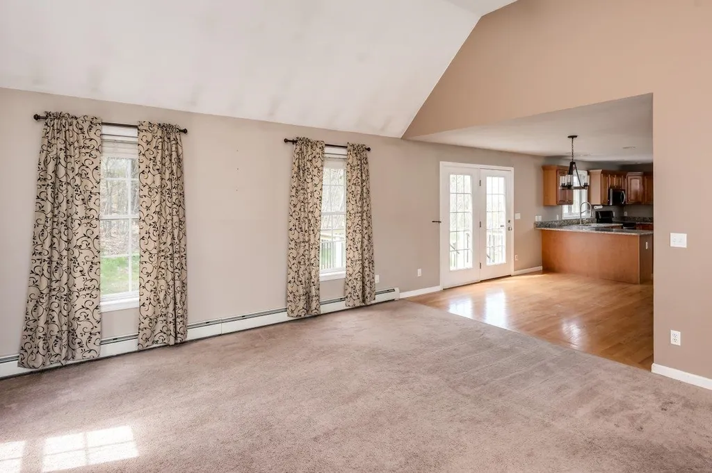 163 Oak Hill Road Barrington NH 03825