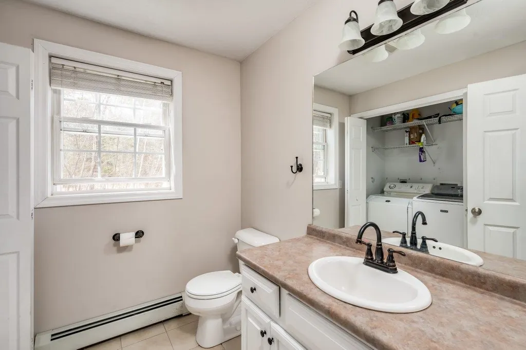 163 Oak Hill Road Barrington NH 03825