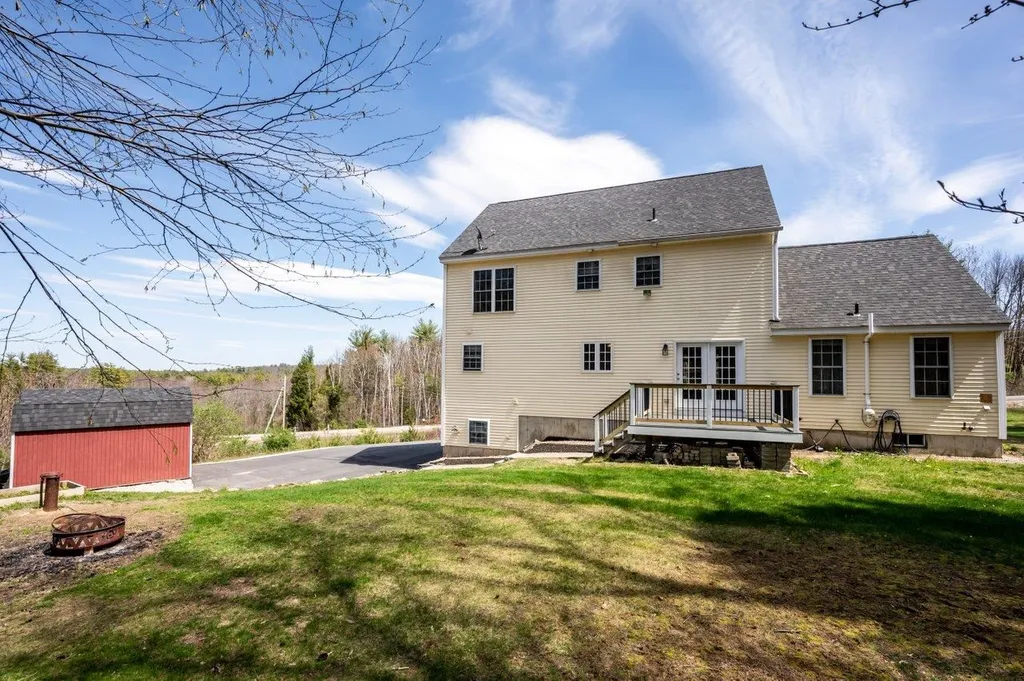 163 Oak Hill Road Barrington NH 03825