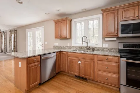 163 Oak Hill Road Barrington NH 03825