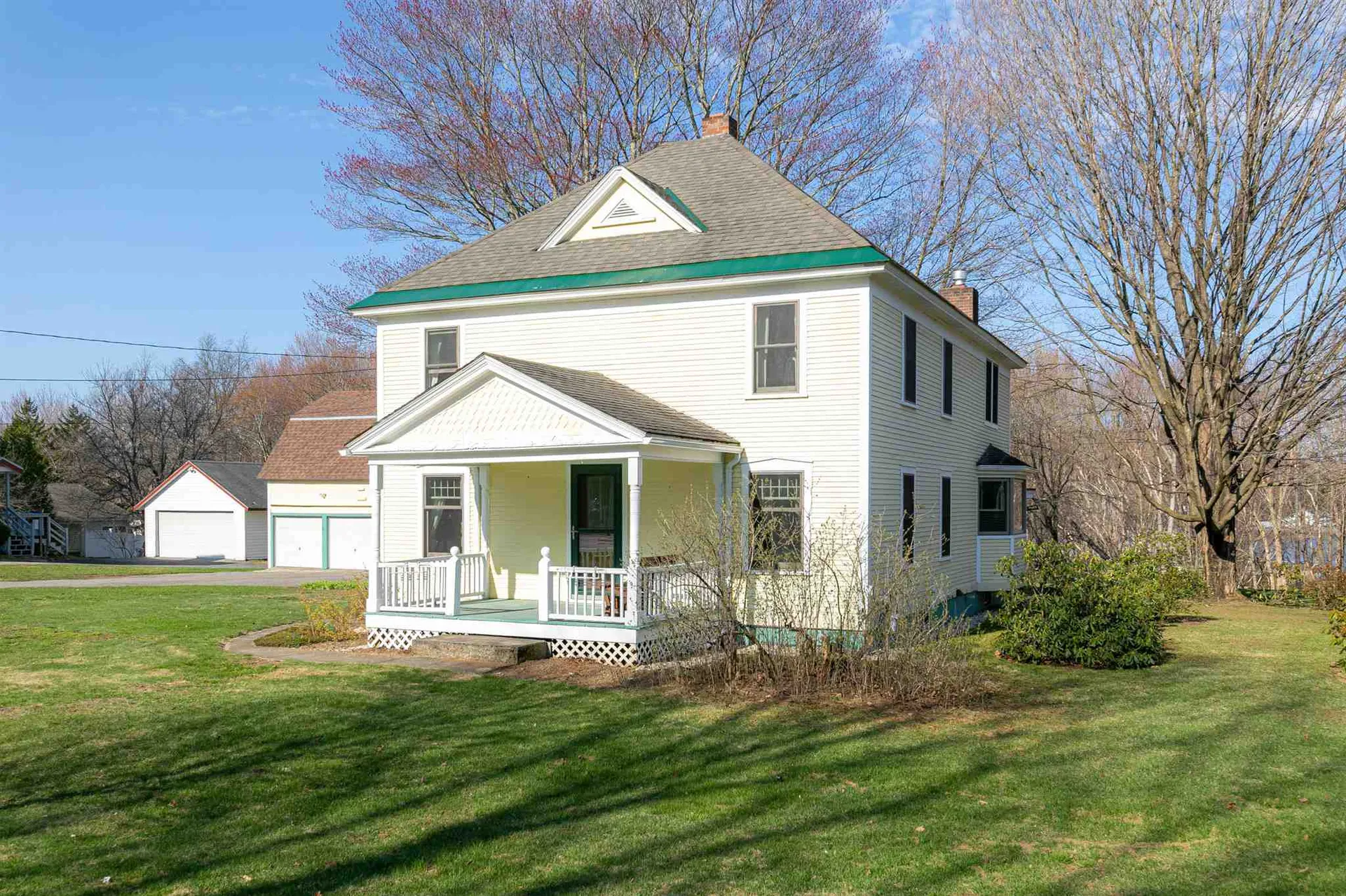 24 Maplewood Avenue Milton VT 05468