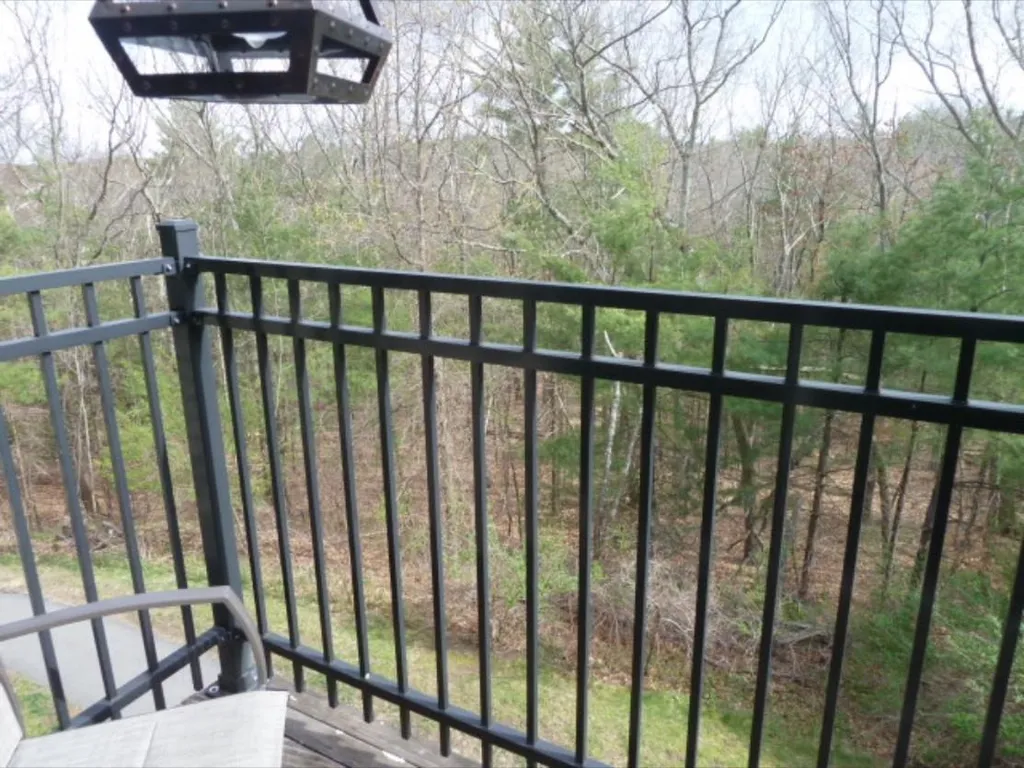 9 St James Place Nashua NH 03062
