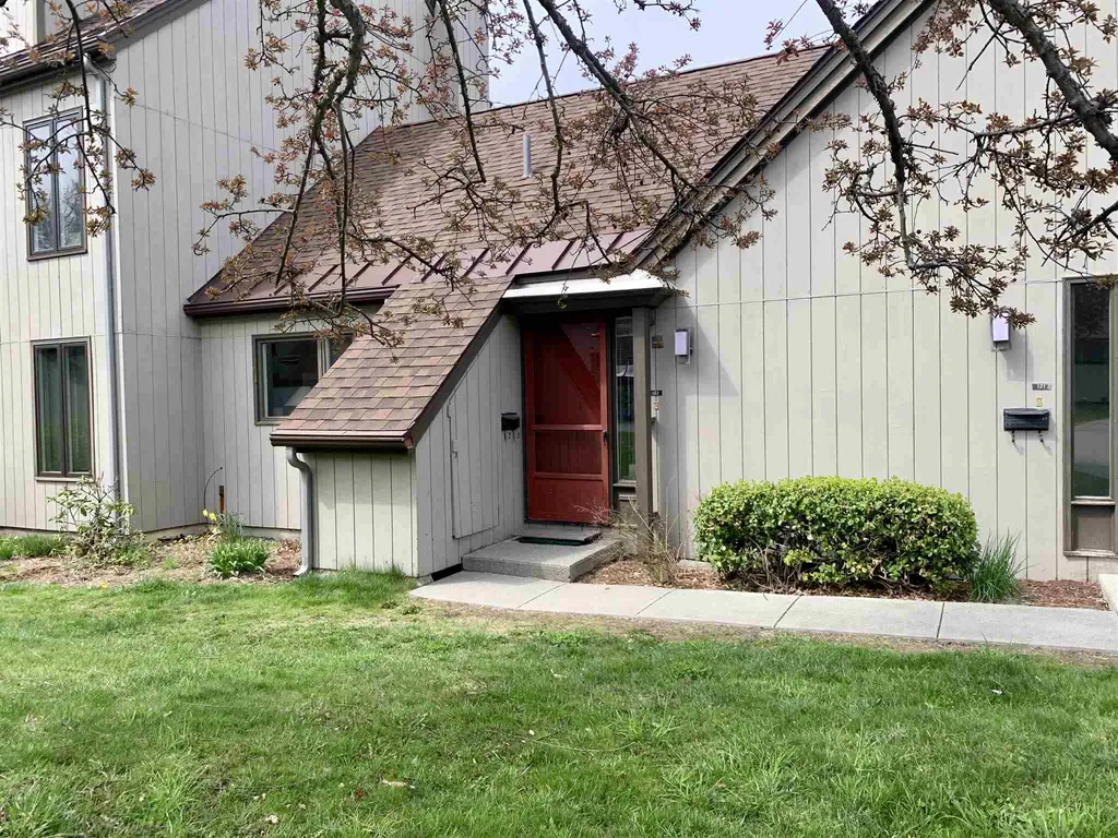 122 Brook Hollow Road Hanover NH 03755
