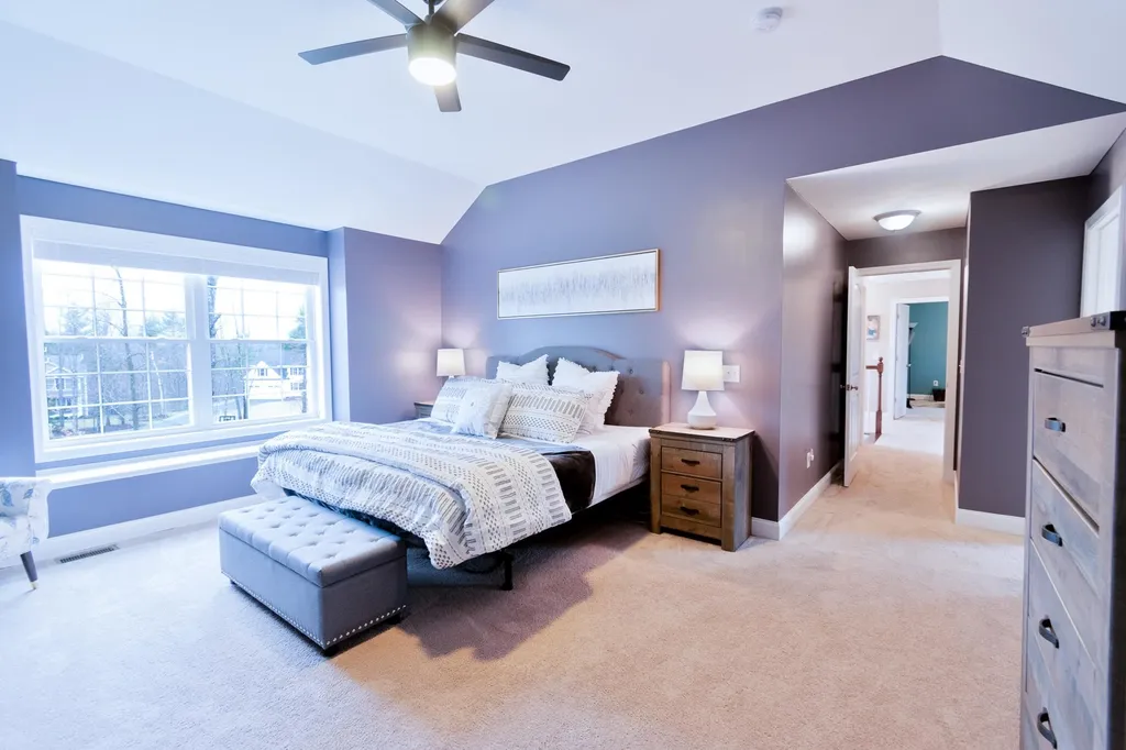 12 Ledgewood Drive Auburn NH 03032