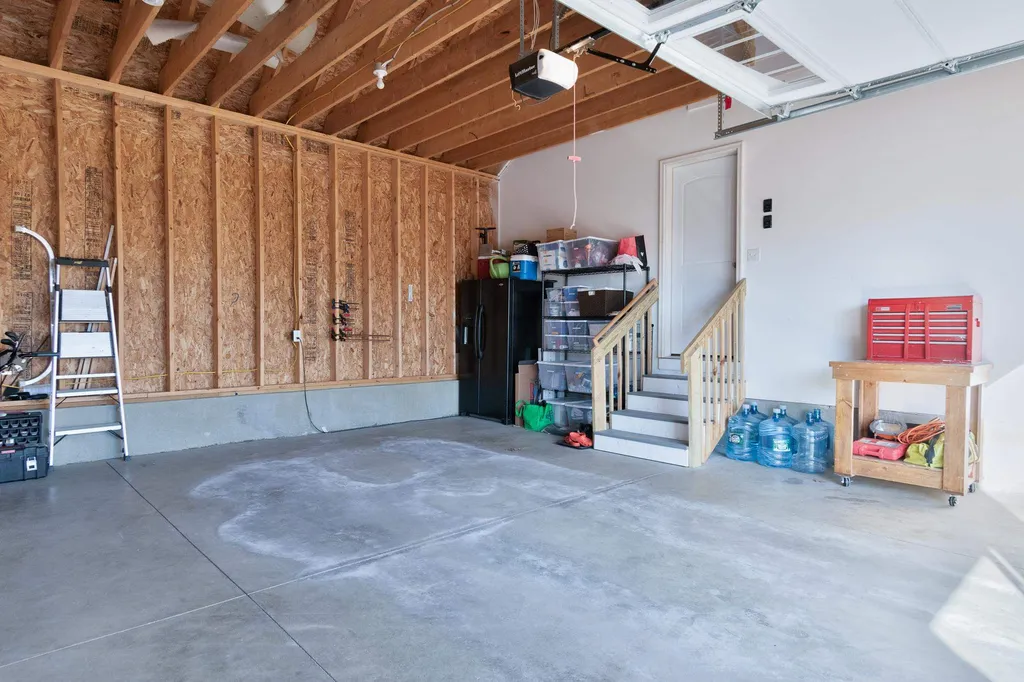 12 Ledgewood Drive Auburn NH 03032