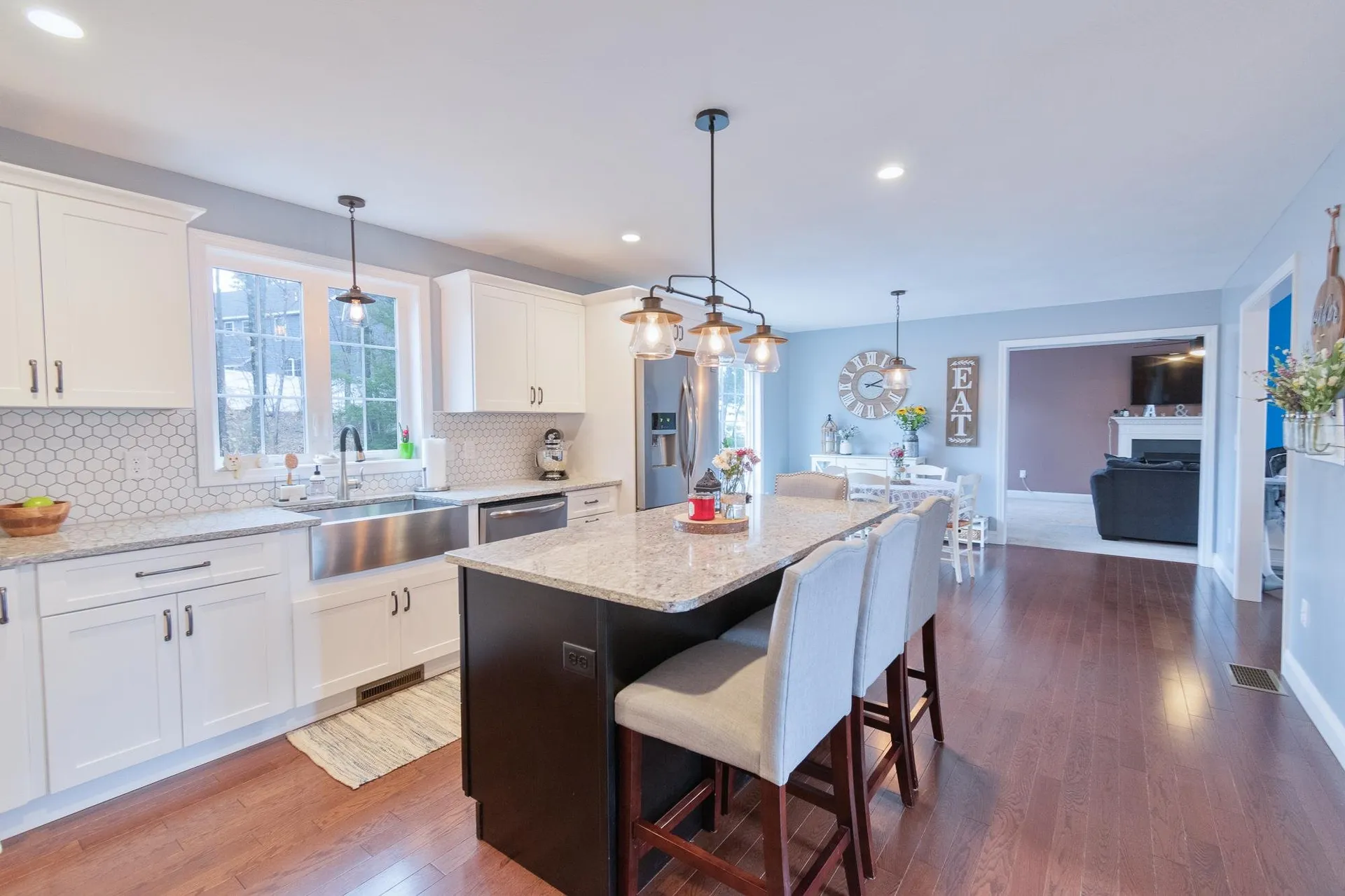 12 Ledgewood Drive Auburn NH 03032