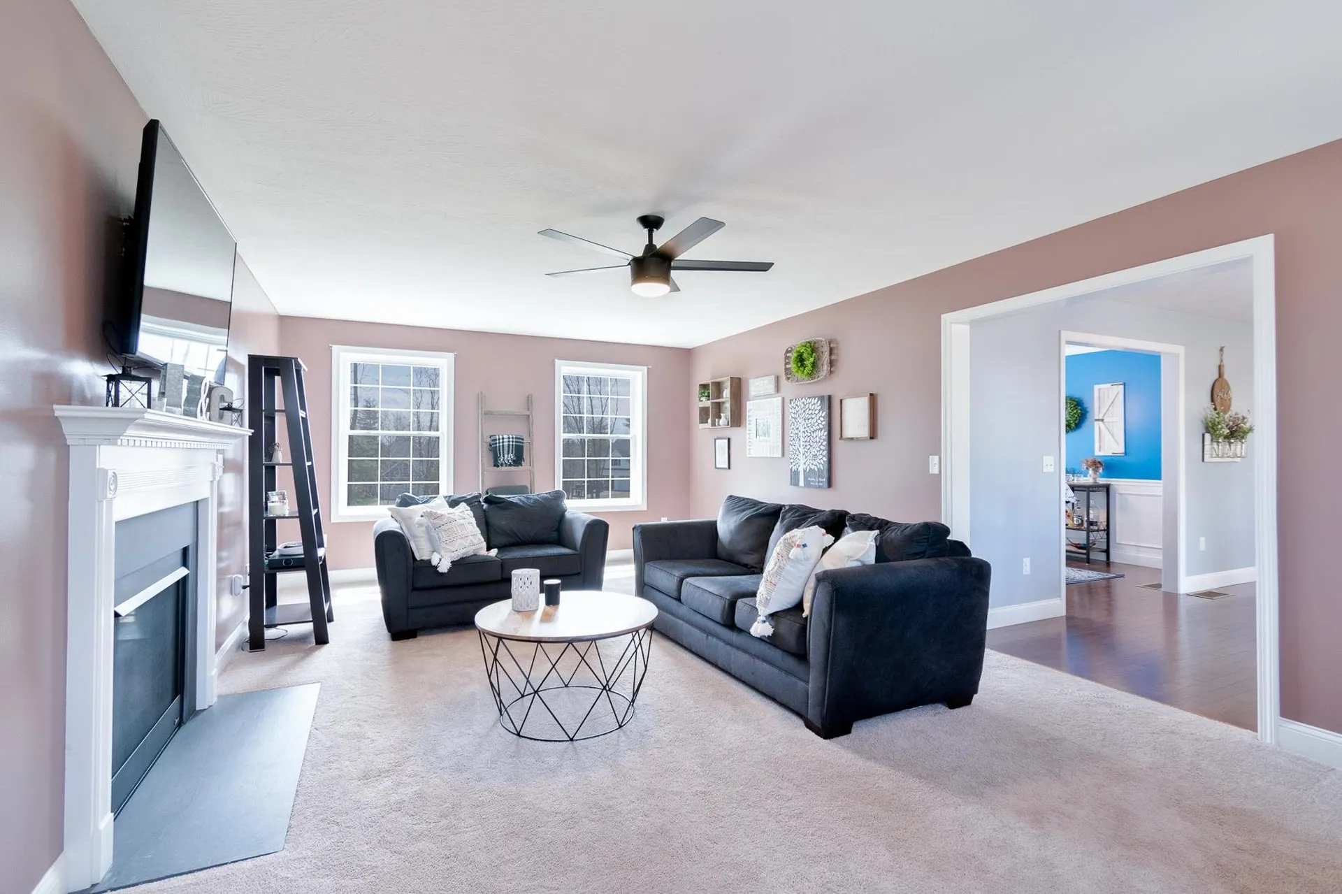 12 Ledgewood Drive Auburn NH 03032