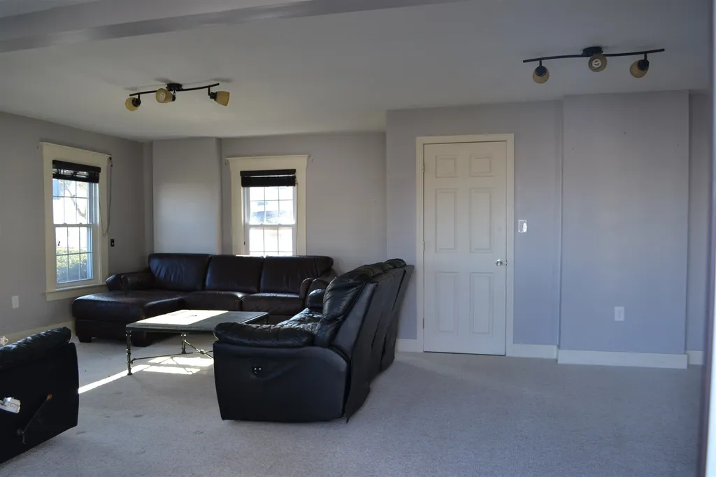 12 Clinton Street Concord NH 03301
