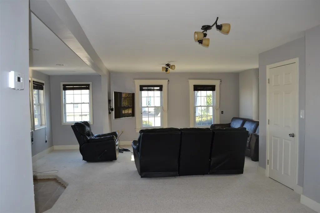 12 Clinton Street Concord NH 03301