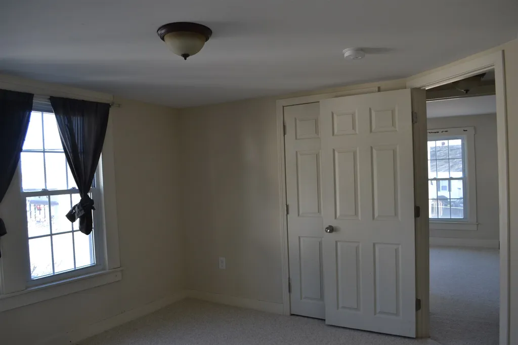 12 Clinton Street Concord NH 03301