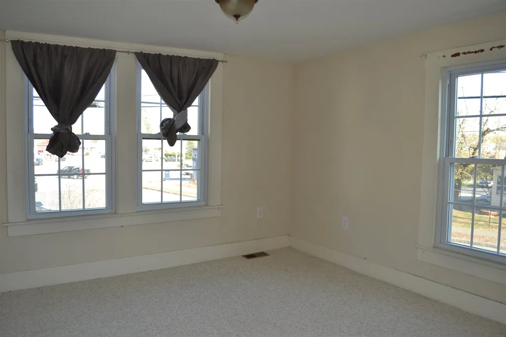 12 Clinton Street Concord NH 03301
