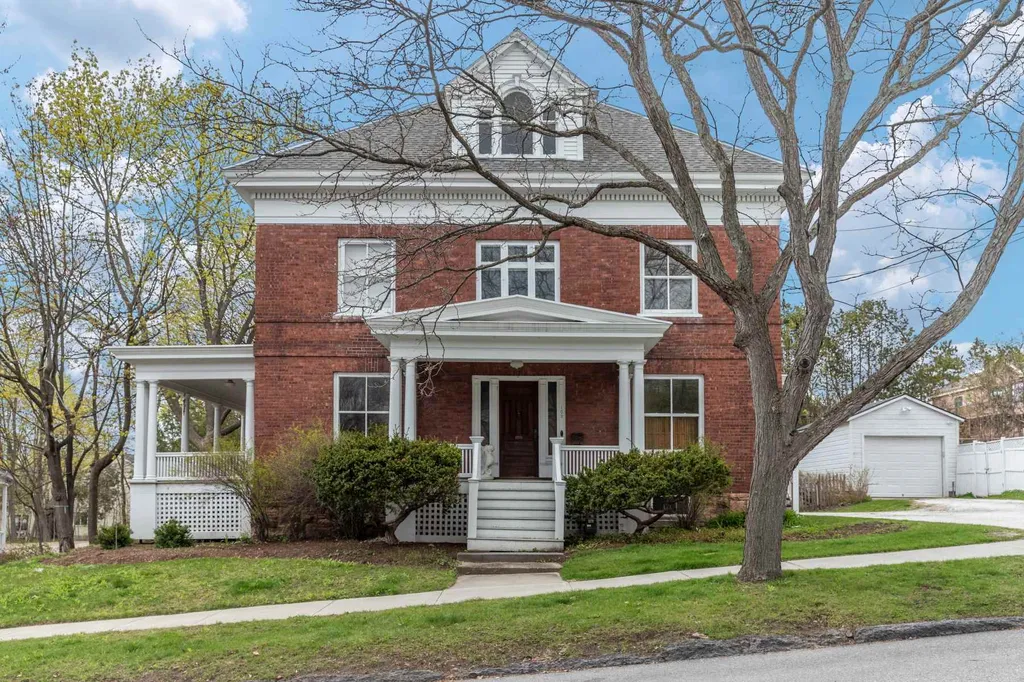 102 Adams Street Burlington VT 05401