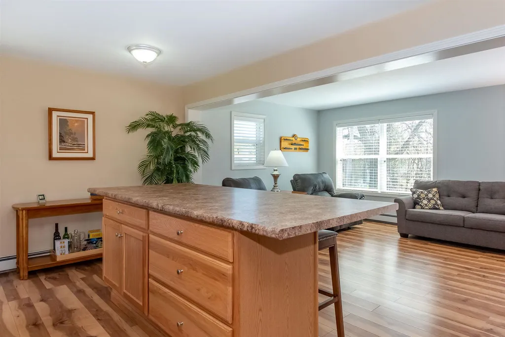 10 Garland Street South Berwick ME 03908