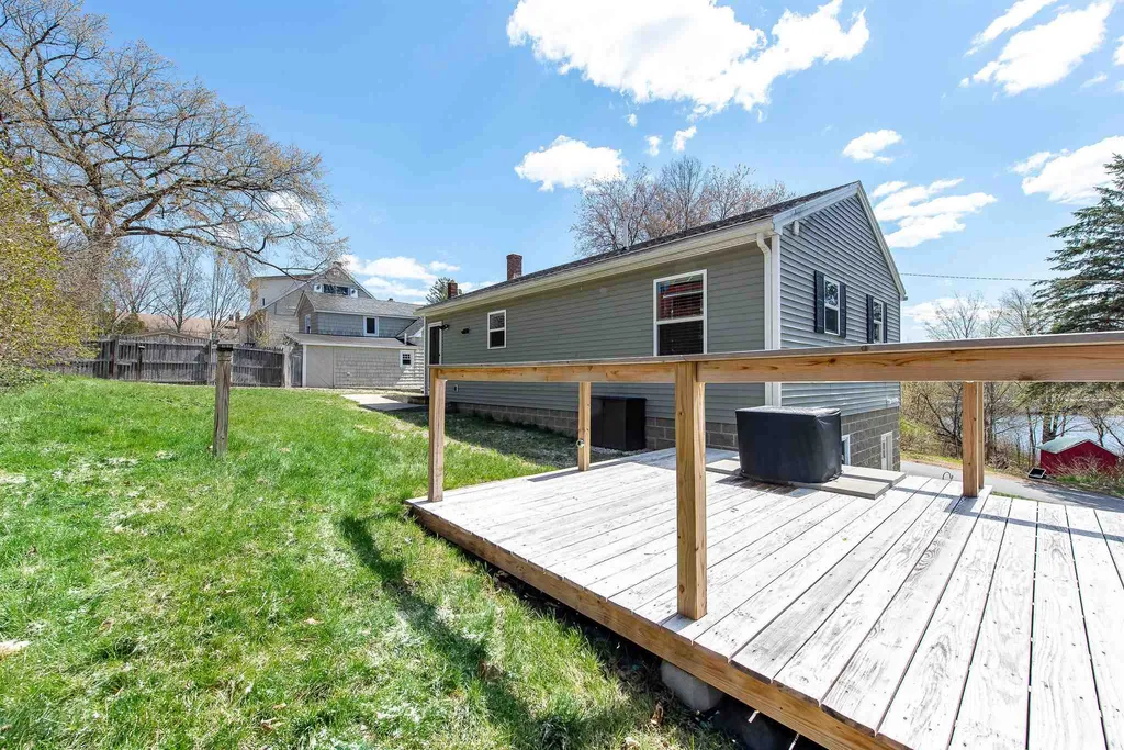10 Garland Street South Berwick ME 03908