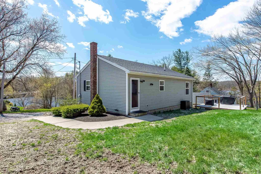 10 Garland Street South Berwick ME 03908