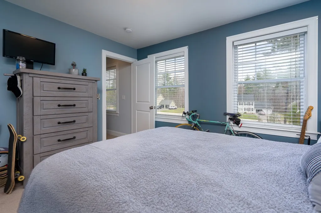 4 Winslow Drive East Kingston NH 03827