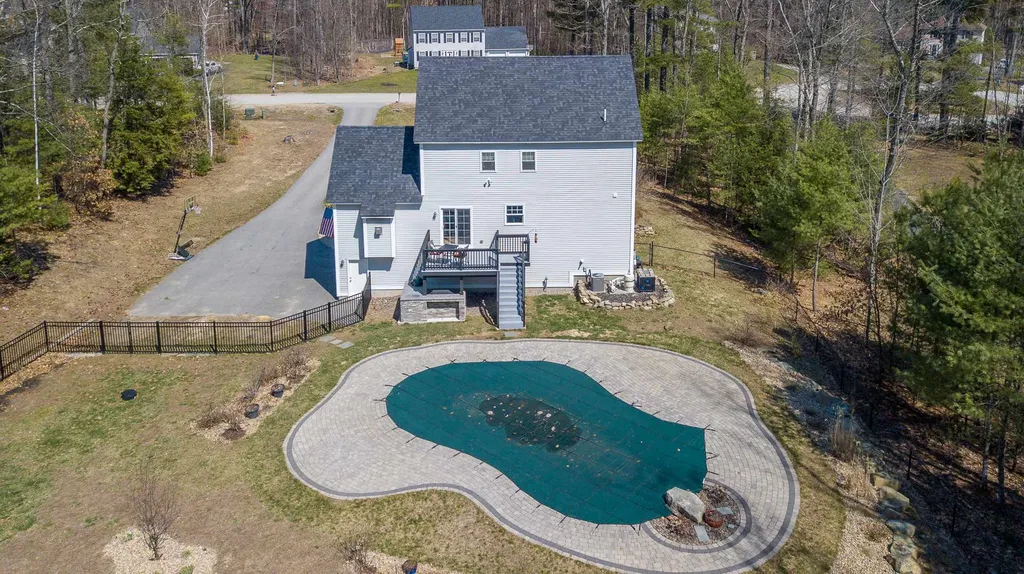4 Winslow Drive East Kingston NH 03827