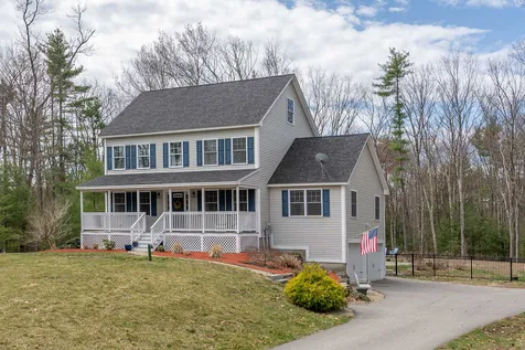 4 Winslow Drive East Kingston NH 03827