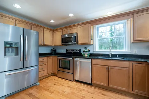 4 Winslow Drive East Kingston NH 03827